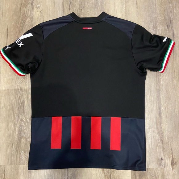 AC MILAN JERSEY - Picture 2 of 3